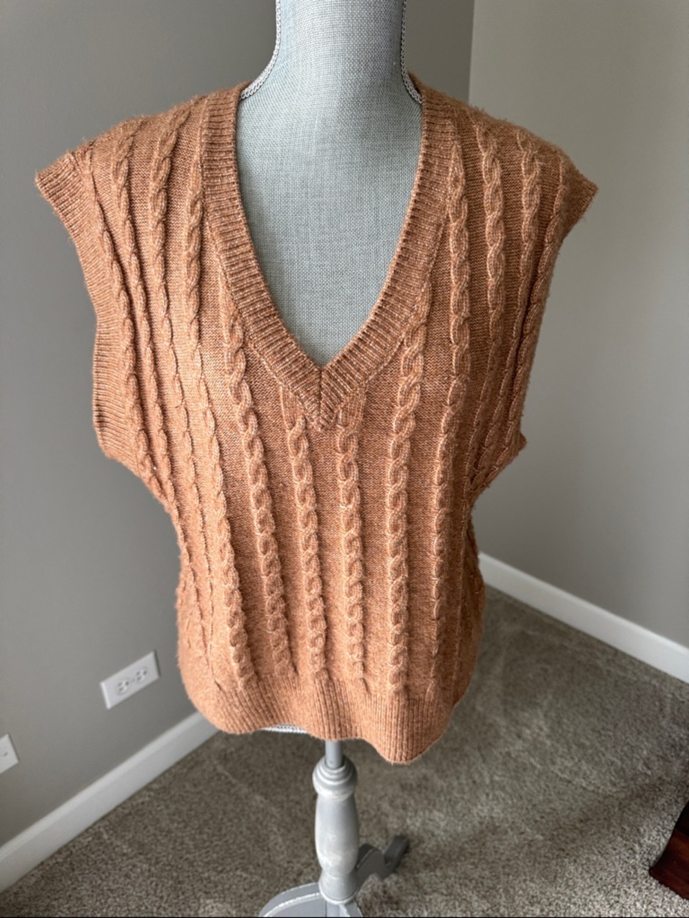 cupcakes & cashmere Cable Knit V-Neck Sweater Vest in Rust